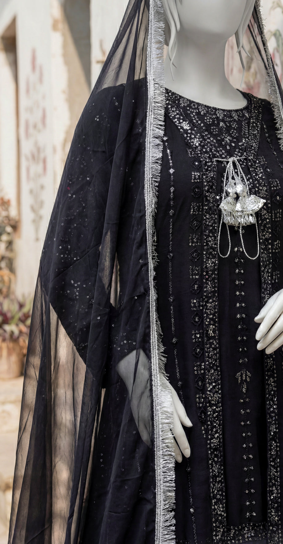 Aleerah | Maxi | Black